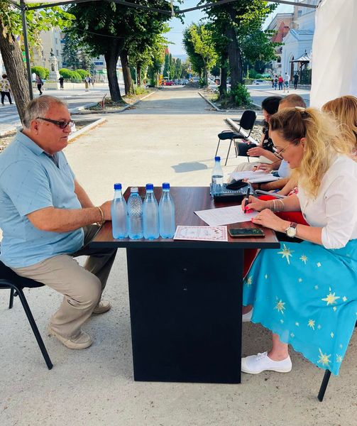 Blocarea bulevardului Pardon, un obiectiv de interes public major, care îi afectează pe toți câmpulungenii cât și pe cei care tranzitează orașul, pe cine interesează?