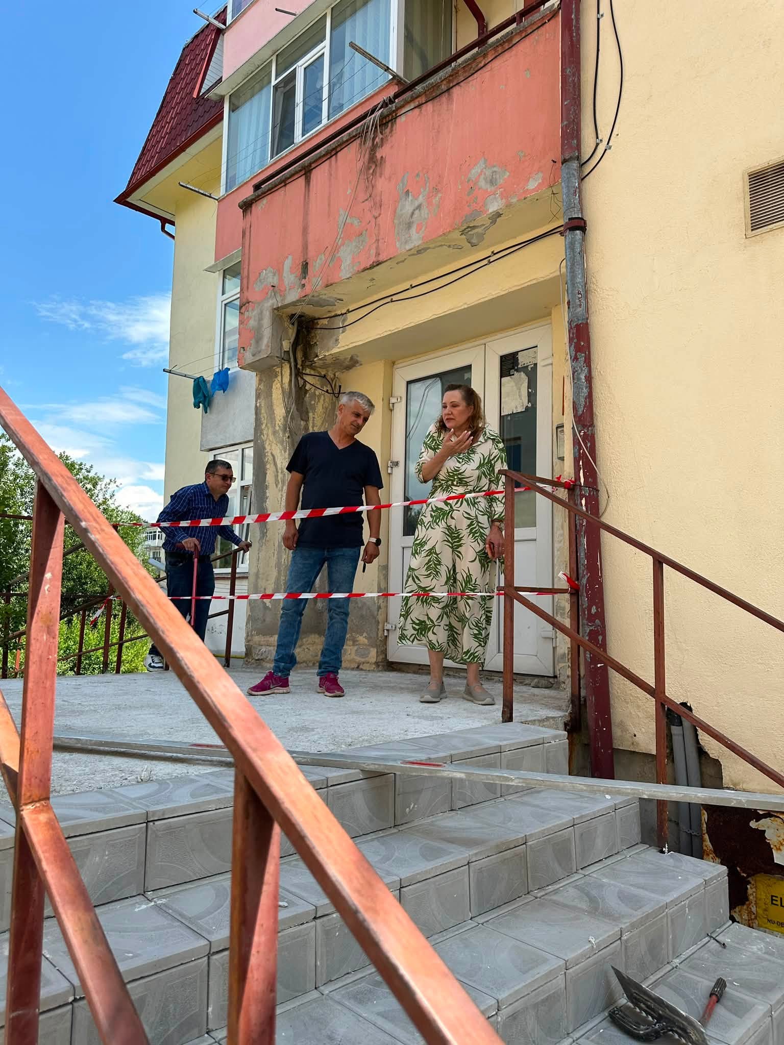 Astăzi am fost în Grui la blocurile ANL unde facem reparațiile solicitate de cetățeni
